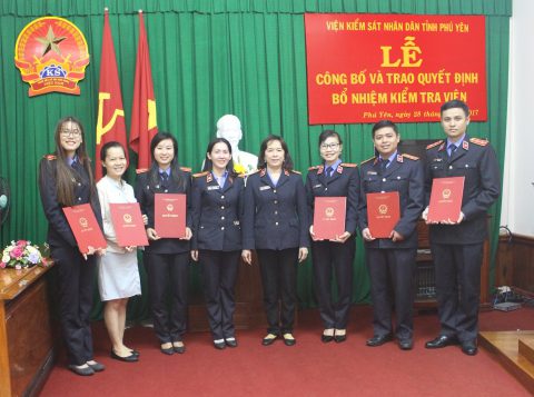 Bàn về nhiệm vụ, quyền hạn của Kiểm tra viên
