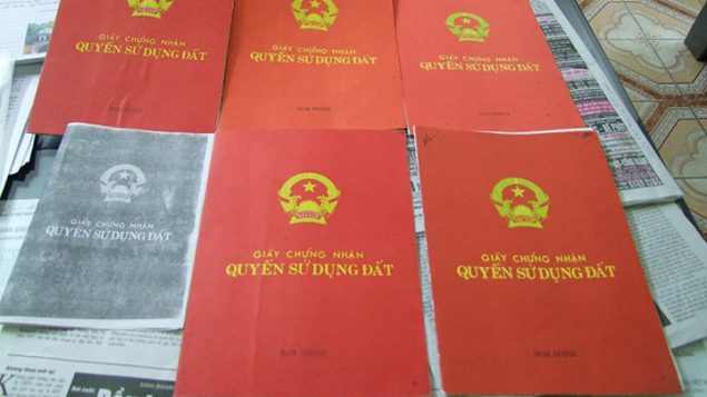 Bàn về việc cấp giấy chứng nhận quyền sử dụng đất cho hộ gia đình