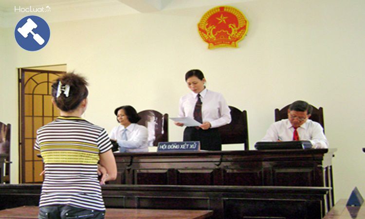 Ly hôn với một bên đang bị truy nã