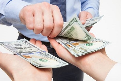 Cách trả lương đi làm vào ngày nghỉ phép năm