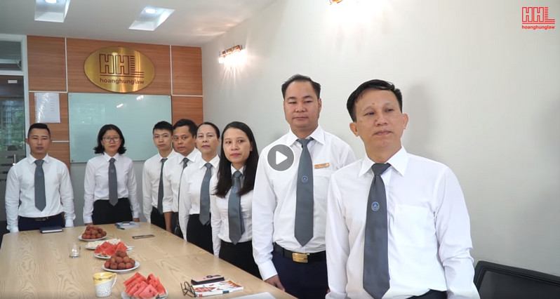 Hoạt động chào cờ – VPLS Hoàng Hưng