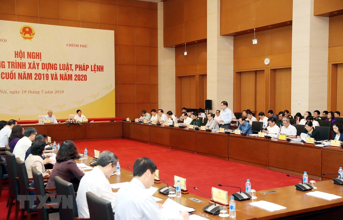 Đổi mới tư duy trong xây dựng pháp luật