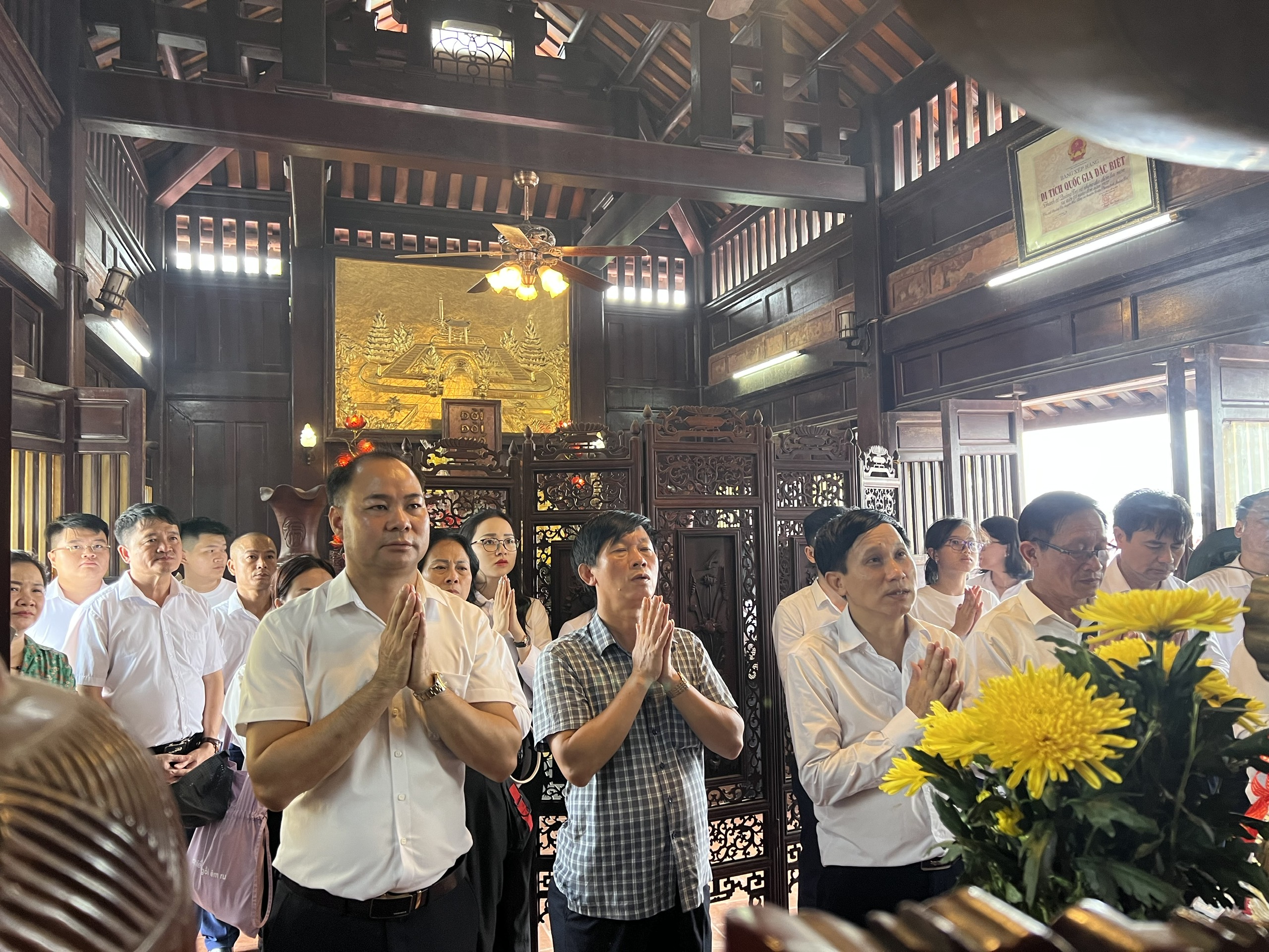 Văn phòng luật sư Hoàng Hưng tri ân các anh Hùng liệt sĩ